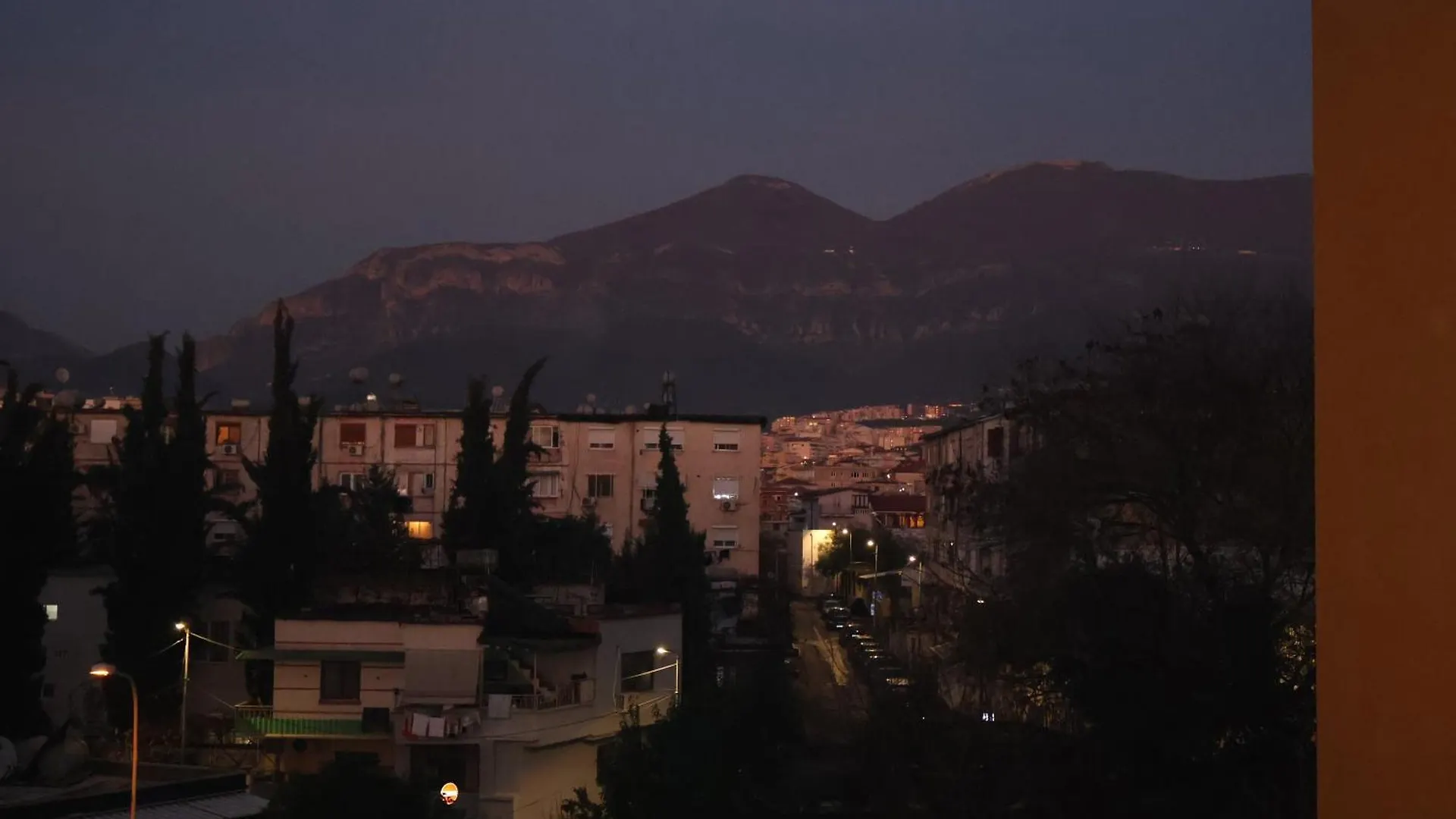 Tirana Lägenhet Albanien
